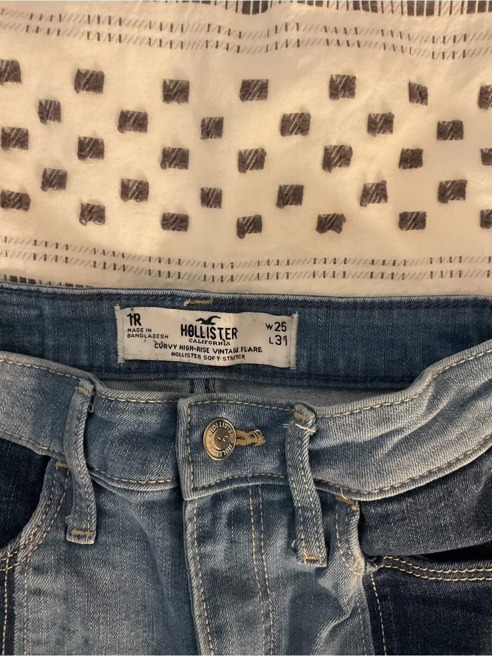 Hollister Curvy High-Rise Flare Jeans in Light Blue Wash